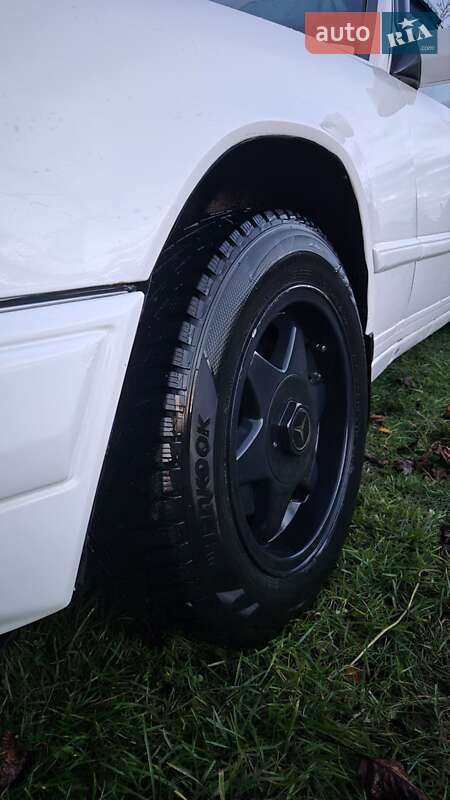 Седан Mercedes-Benz E-Class 1988 в Рівному фото 2 Седан Mercedes-Benz E-Class 1988 в Рівному