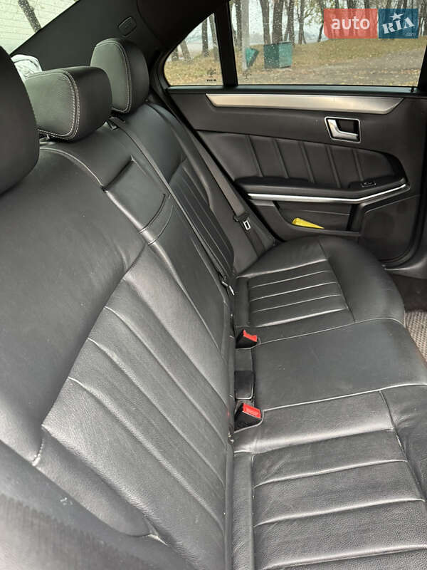 Седан Mercedes-Benz E-Class 2015 в Чернівцях фото 27 Седан Mercedes-Benz E-Class 2015 в Чернівцях