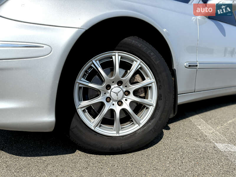 Седан Mercedes-Benz E-Class 2008 в Киеве