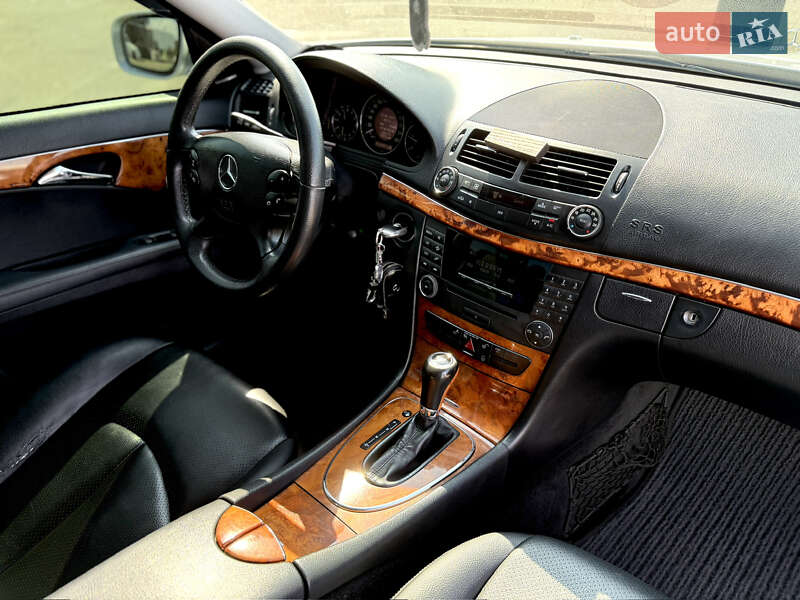 Седан Mercedes-Benz E-Class 2008 в Киеве