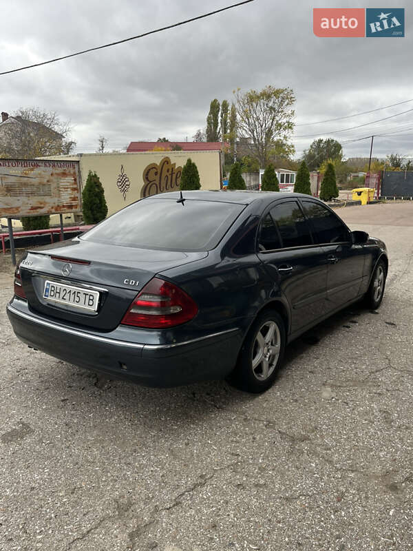 Седан Mercedes-Benz E-Class 2002 в Одесі