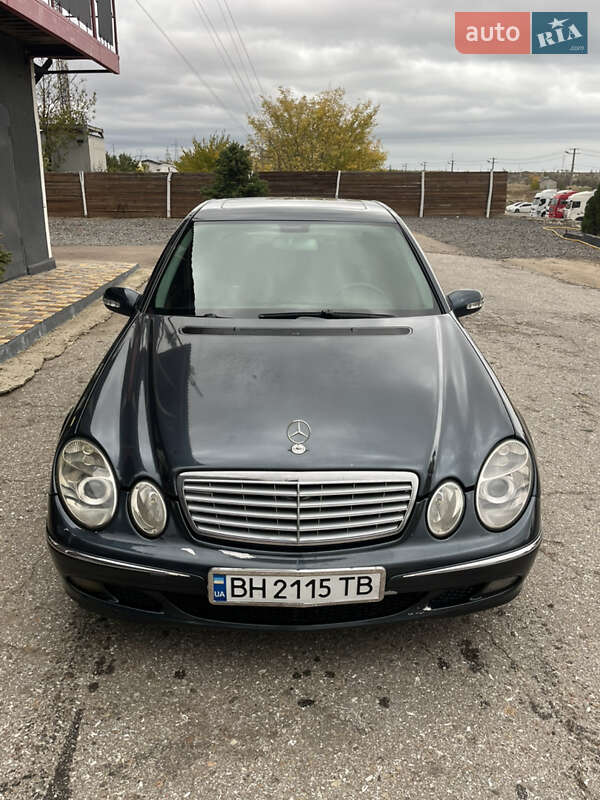 Седан Mercedes-Benz E-Class 2002 в Одесі