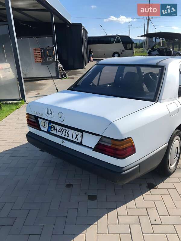 Седан Mercedes-Benz E-Class 1987 в Буштино фото 2 Седан Mercedes-Benz E-Class 1987 в Буштино