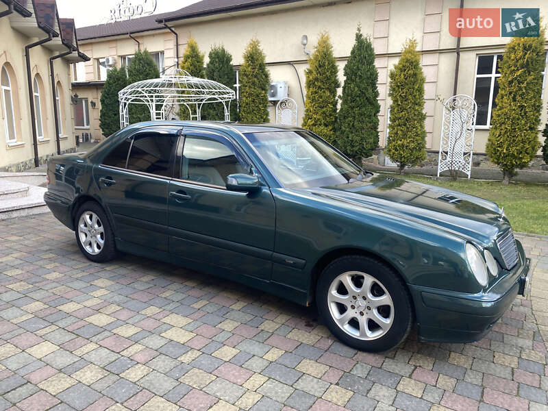 Седан Mercedes-Benz E-Class 1999 в Долині фото 13 Седан Mercedes-Benz E-Class 1999 в Долині