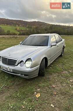 Седан Mercedes-Benz E-Class 1999 в Ужгороді