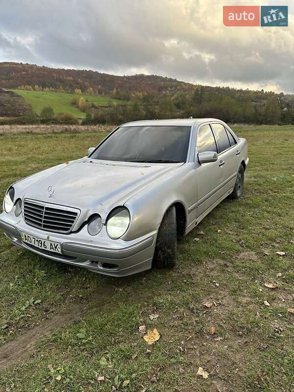 Седан Mercedes-Benz E-Class 1999 в Ужгороді фото Седан Mercedes-Benz E-Class 1999 в Ужгороді