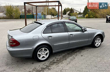 Седан Mercedes-Benz E-Class 2005 в  фото 7 Седан Mercedes-Benz E-Class 2005 в