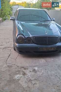 Седан Mercedes-Benz E-Class 2002 в Білгороді-Дністровському