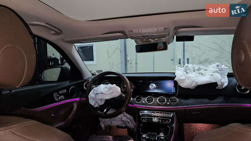 Седан Mercedes-Benz E-Class 2017 в Львові