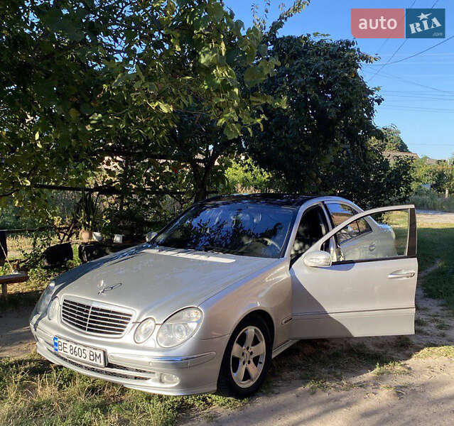 Mercedes-Benz E-Class 2002 Mercedes-Benz E-Class 2002
