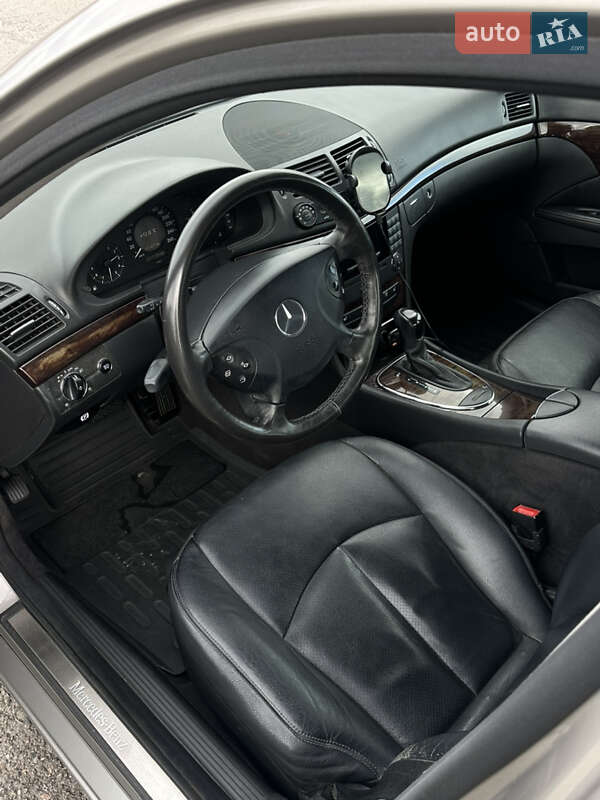 Седан Mercedes-Benz E-Class 2005 в Львове фото 11 Седан Mercedes-Benz E-Class 2005 в Львове