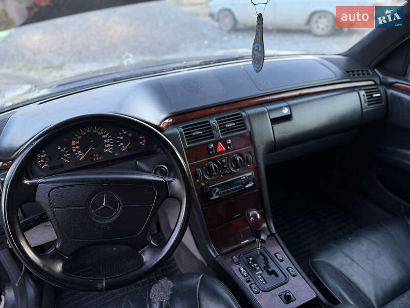 Седан Mercedes-Benz E-Class 1998 в Чернівцях фото 11 Седан Mercedes-Benz E-Class 1998 в Чернівцях