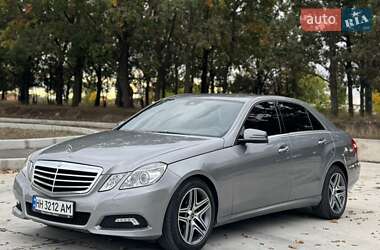 Седан Mercedes-Benz E-Class 2010 в Киеве