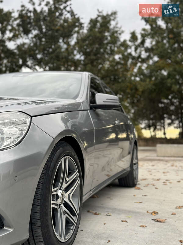 Седан Mercedes-Benz E-Class 2010 в Києві фото 12 Седан Mercedes-Benz E-Class 2010 в Києві
