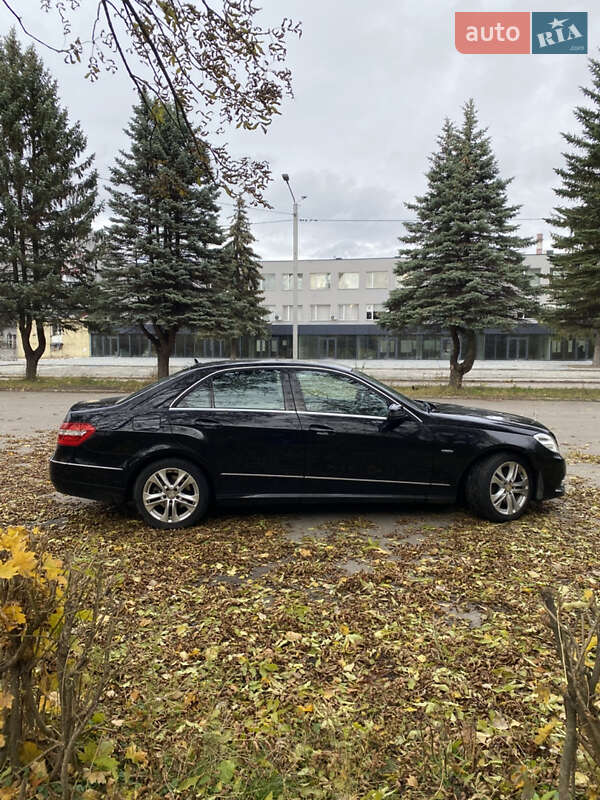 Седан Mercedes-Benz E-Class 2010 в Луцьку фото 8 Седан Mercedes-Benz E-Class 2010 в Луцьку