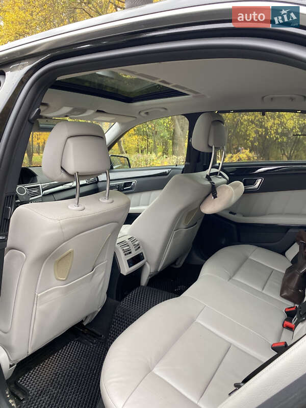 Седан Mercedes-Benz E-Class 2010 в Луцьку фото 15 Седан Mercedes-Benz E-Class 2010 в Луцьку