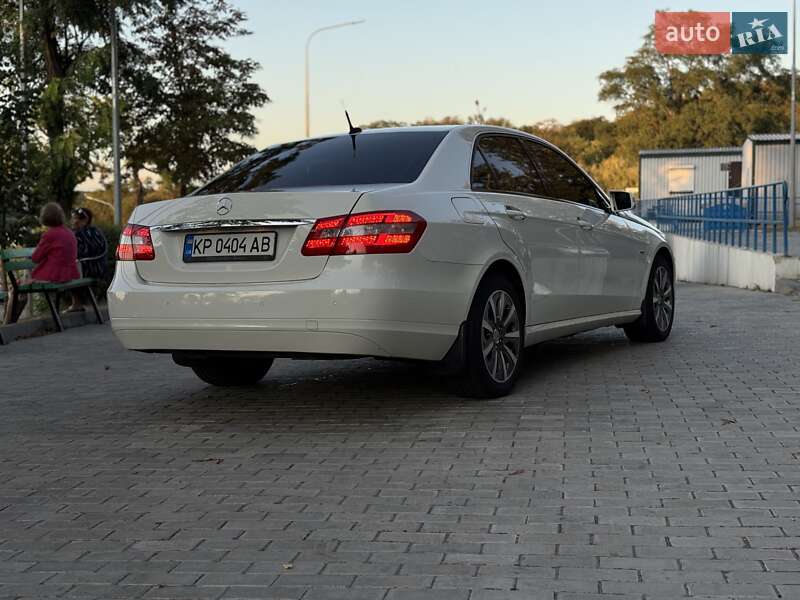 Седан Mercedes-Benz E-Class 2010 в Запоріжжі фото 8 Седан Mercedes-Benz E-Class 2010 в Запоріжжі