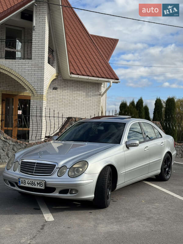 Mercedes-Benz E-Class 2004 Mercedes-Benz E-Class 2004
