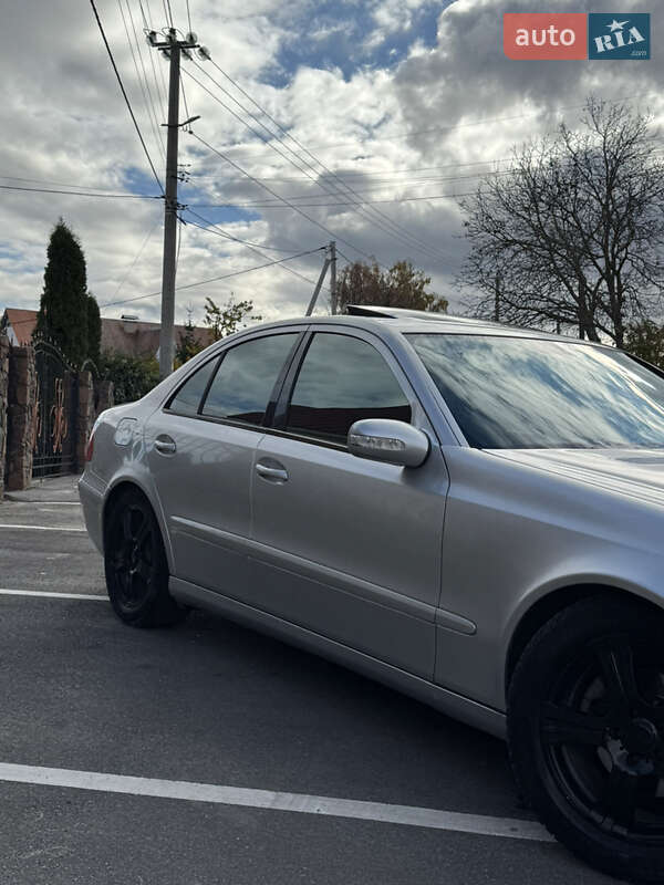 Седан Mercedes-Benz E-Class 2004 в Вінниці