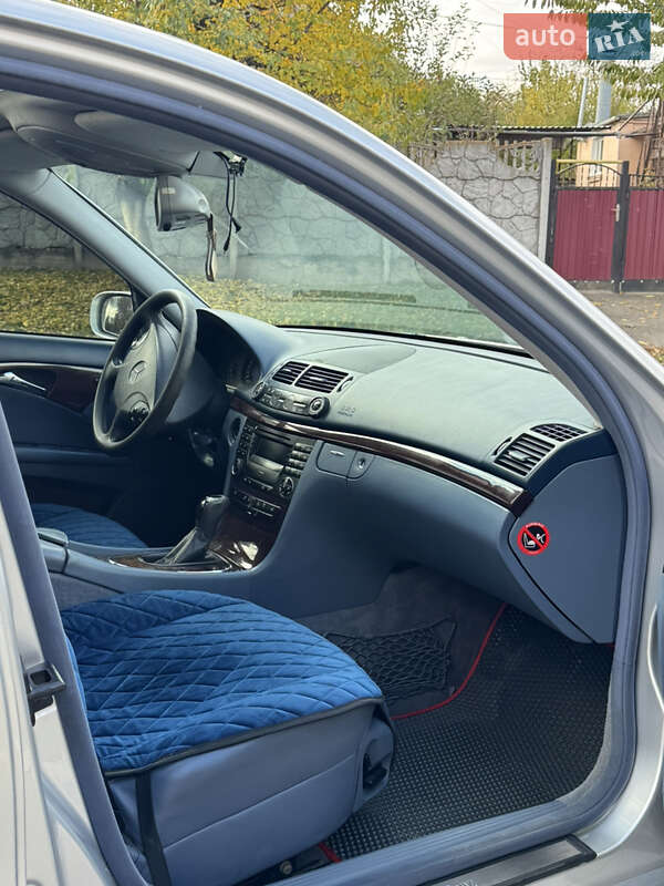 Седан Mercedes-Benz E-Class 2004 в Вінниці