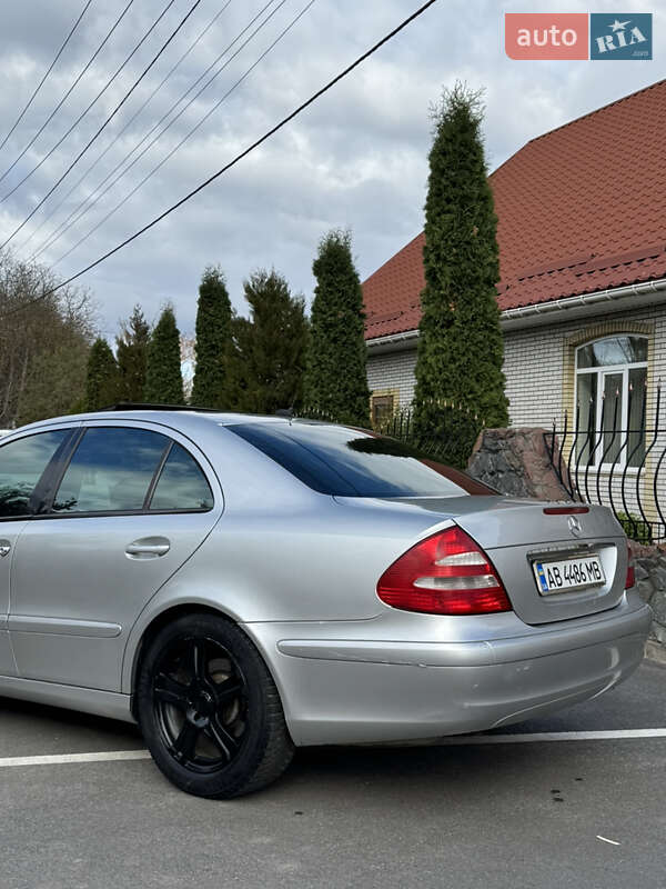 Седан Mercedes-Benz E-Class 2004 в Вінниці