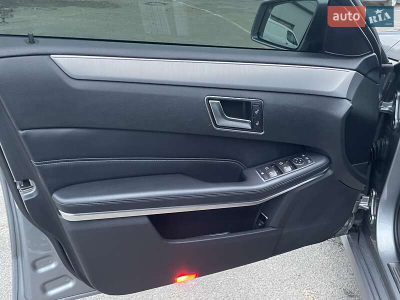 Седан Mercedes-Benz E-Class 2013 в Киеве фото 48 Седан Mercedes-Benz E-Class 2013 в Киеве