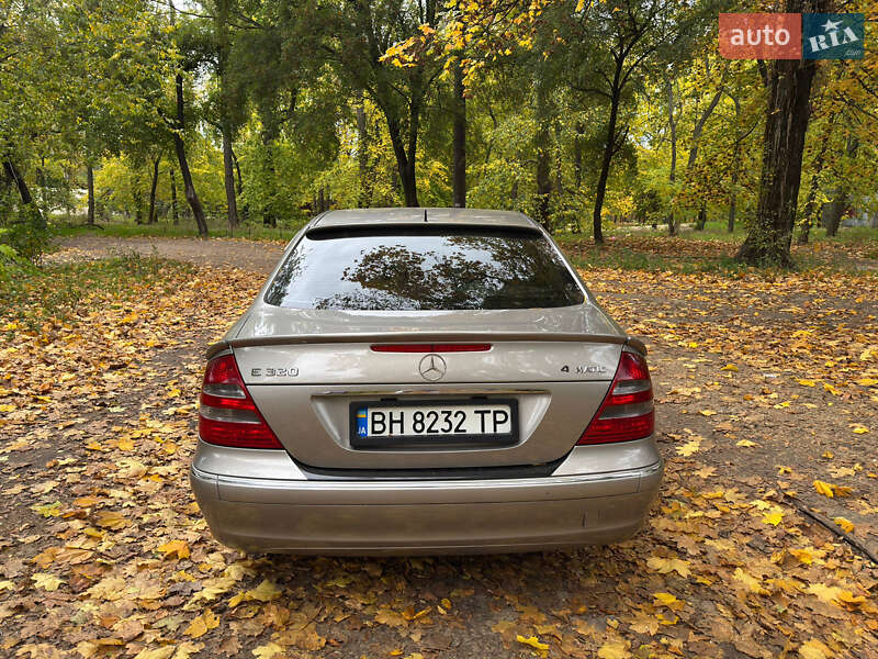 Седан Mercedes-Benz E-Class 2004 в Кременчуге фото 2 Седан Mercedes-Benz E-Class 2004 в Кременчуге