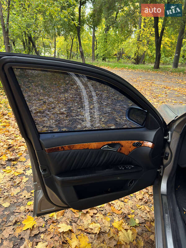 Седан Mercedes-Benz E-Class 2004 в Кременчуге фото 10 Седан Mercedes-Benz E-Class 2004 в Кременчуге