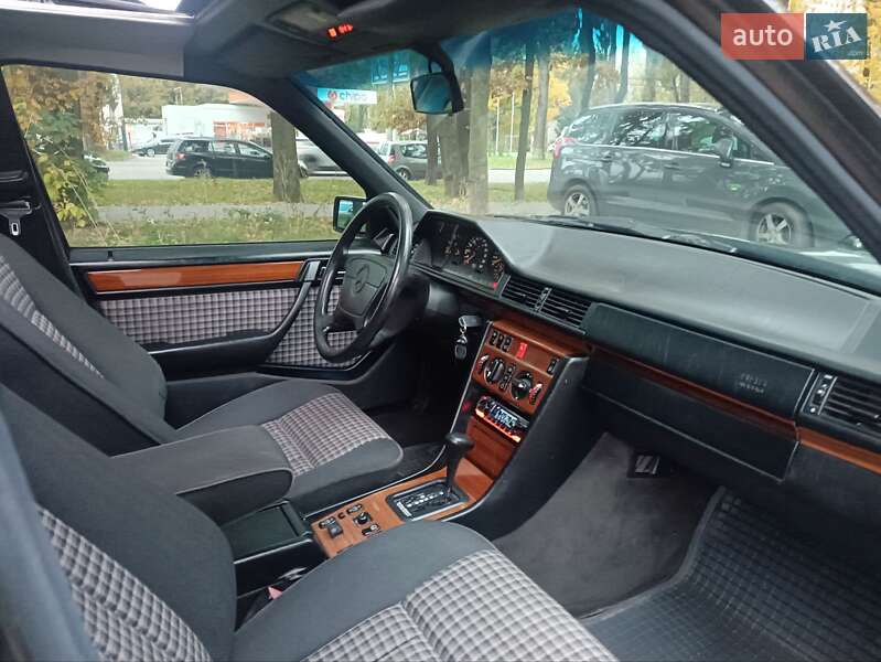 Універсал Mercedes-Benz E-Class 1994 в Вінниці фото 10 Універсал Mercedes-Benz E-Class 1994 в Вінниці