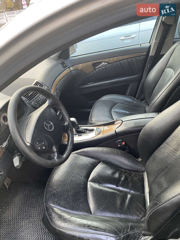 Седан Mercedes-Benz E-Class 2006 в Черновцах фото 17 Седан Mercedes-Benz E-Class 2006 в Черновцах
