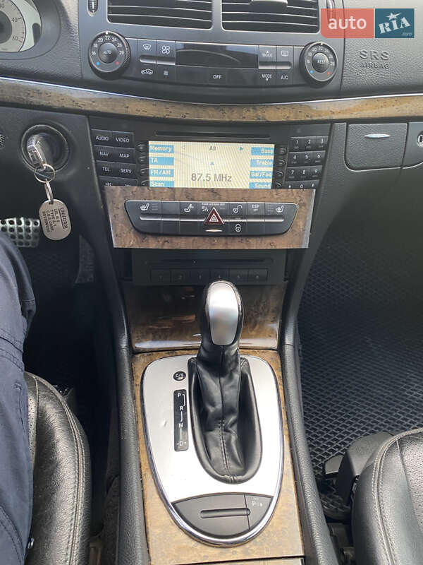 Седан Mercedes-Benz E-Class 2006 в Черновцах фото 15 Седан Mercedes-Benz E-Class 2006 в Черновцах
