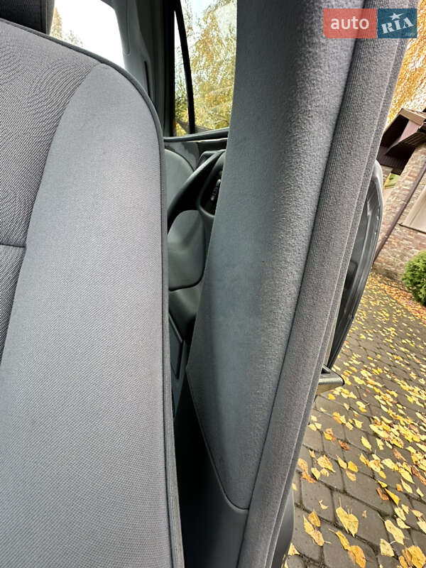 Седан Mercedes-Benz E-Class 2000 в Луцьку фото 34 Седан Mercedes-Benz E-Class 2000 в Луцьку