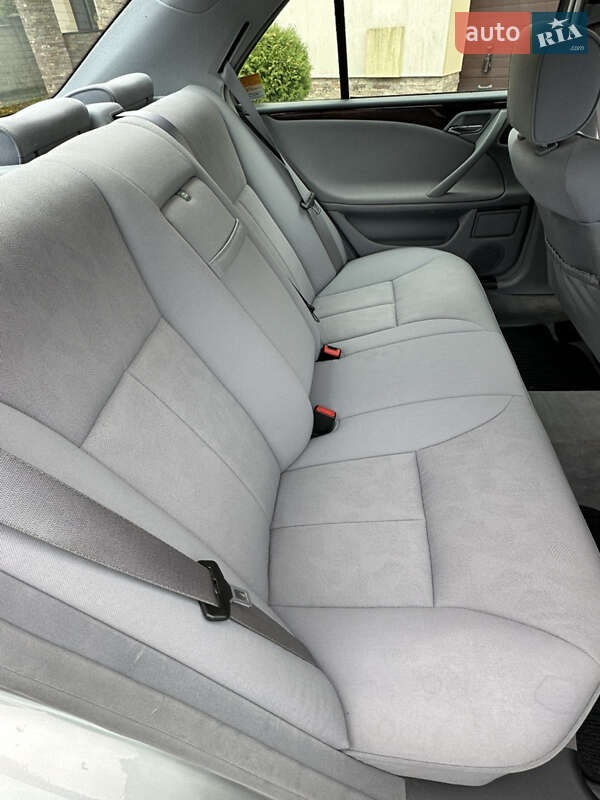 Седан Mercedes-Benz E-Class 2000 в Луцьку фото 44 Седан Mercedes-Benz E-Class 2000 в Луцьку