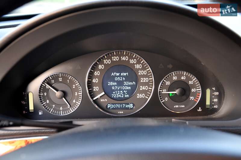 Універсал Mercedes-Benz E-Class 2005 в Львові фото 35 Універсал Mercedes-Benz E-Class 2005 в Львові