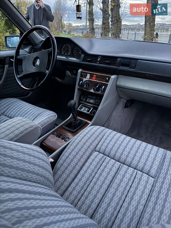 Седан Mercedes-Benz E-Class 1991 в Тернополе фото 7 Седан Mercedes-Benz E-Class 1991 в Тернополе