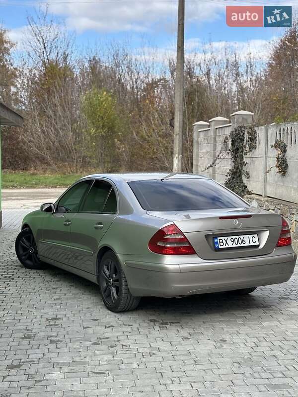 Седан Mercedes-Benz E-Class 2004 в Каменец-Подольском