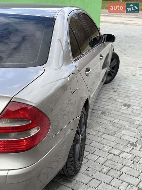 Седан Mercedes-Benz E-Class 2004 в Каменец-Подольском