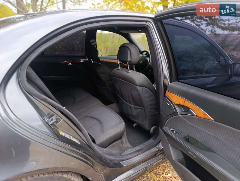 Седан Mercedes-Benz E-Class 2002 в Заре фото 3 Седан Mercedes-Benz E-Class 2002 в Заре