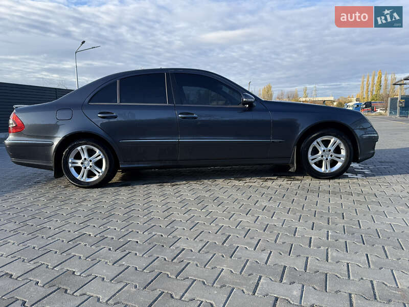 Седан Mercedes-Benz E-Class 2008 в Николаеве фото 16 Седан Mercedes-Benz E-Class 2008 в Николаеве