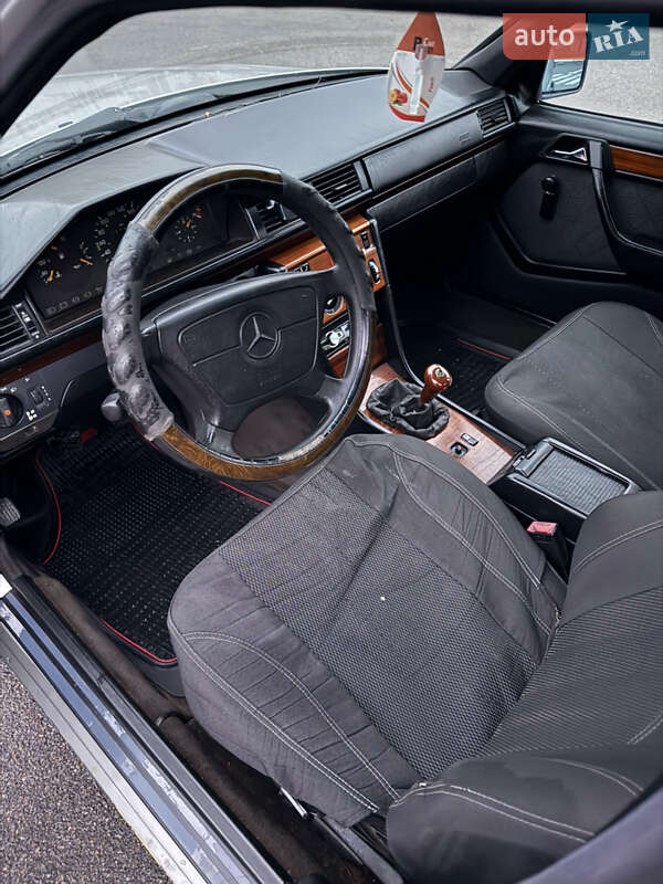 Седан Mercedes-Benz E-Class 1995 в Харкові фото 5 Седан Mercedes-Benz E-Class 1995 в Харкові