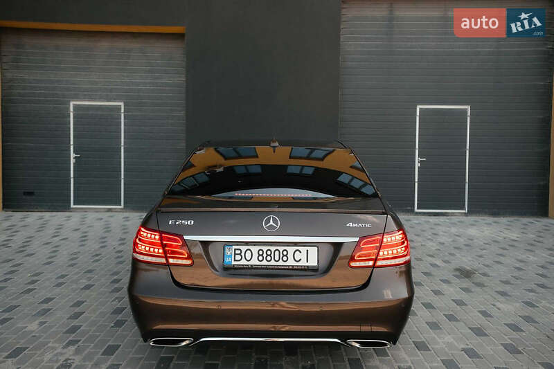 Седан Mercedes-Benz E-Class 2013 в Тернополі