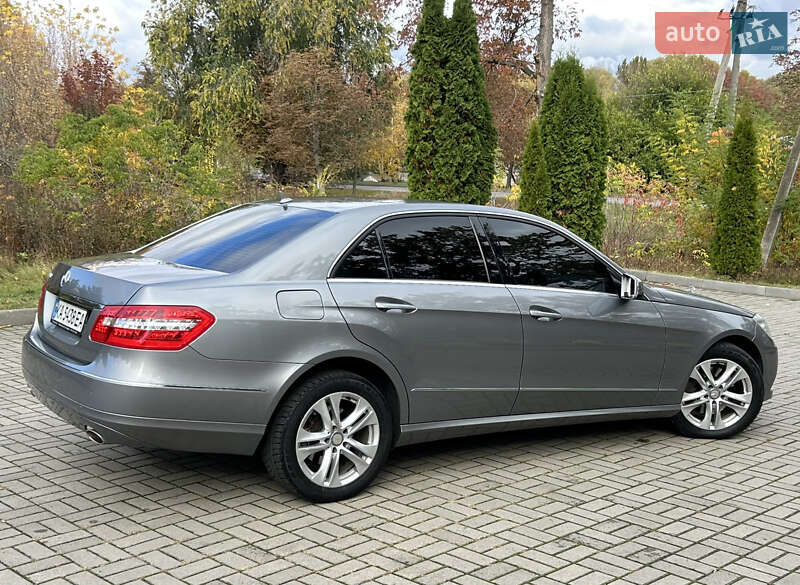 Седан Mercedes-Benz E-Class 2010 в Прилуках фото 7 Седан Mercedes-Benz E-Class 2010 в Прилуках