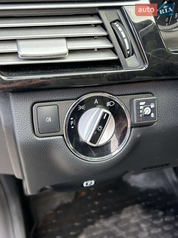 Седан Mercedes-Benz E-Class 2010 в Прилуках фото 16 Седан Mercedes-Benz E-Class 2010 в Прилуках