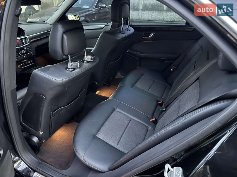 Седан Mercedes-Benz E-Class 2009 в Запоріжжі