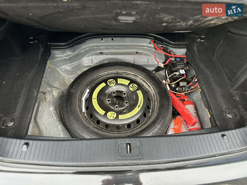 Седан Mercedes-Benz E-Class 2013 в Чернівцях фото 27 Седан Mercedes-Benz E-Class 2013 в Чернівцях