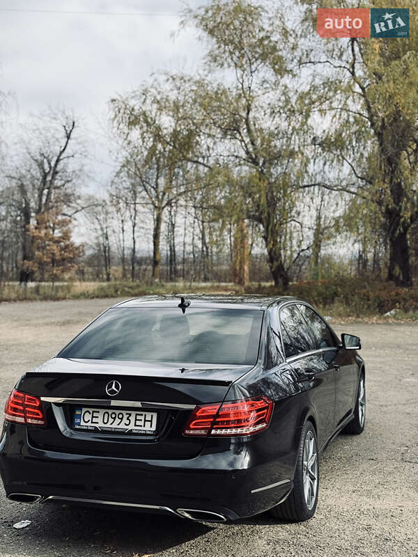 Седан Mercedes-Benz E-Class 2013 в Сторожинці