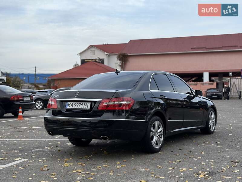 Седан Mercedes-Benz E-Class 2011 в Киеве фото 12 Седан Mercedes-Benz E-Class 2011 в Киеве