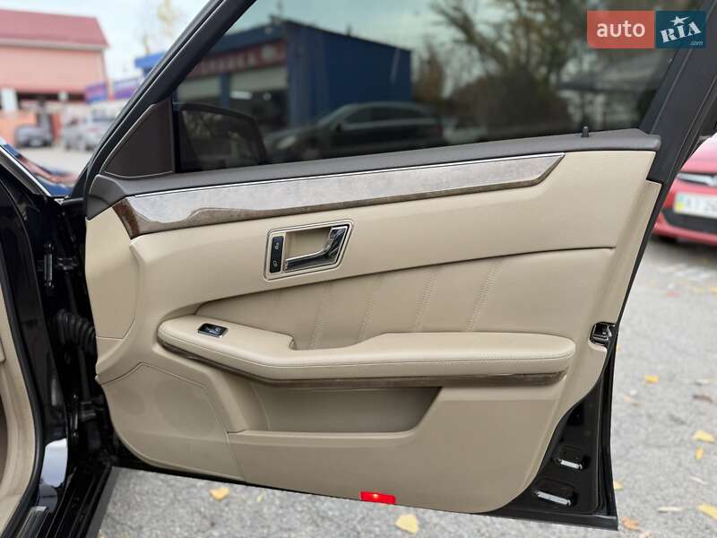 Седан Mercedes-Benz E-Class 2011 в Киеве фото 22 Седан Mercedes-Benz E-Class 2011 в Киеве