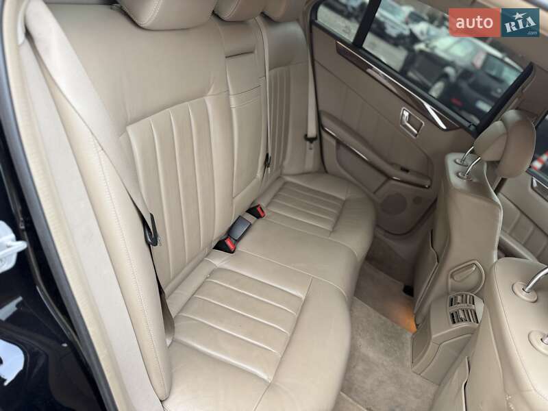 Седан Mercedes-Benz E-Class 2011 в Киеве фото 31 Седан Mercedes-Benz E-Class 2011 в Киеве