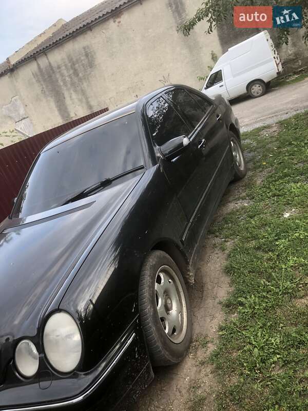 Седан Mercedes-Benz E-Class 2000 в Городке фото 14 Седан Mercedes-Benz E-Class 2000 в Городке